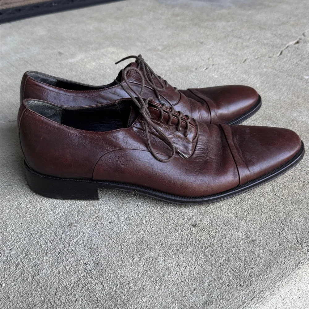 Bruno Magli mens 9.5 M brown solid cap toe leather oxford dress shoes EUC